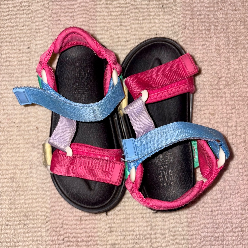 GAP Kids Multicolor Strap Sandals